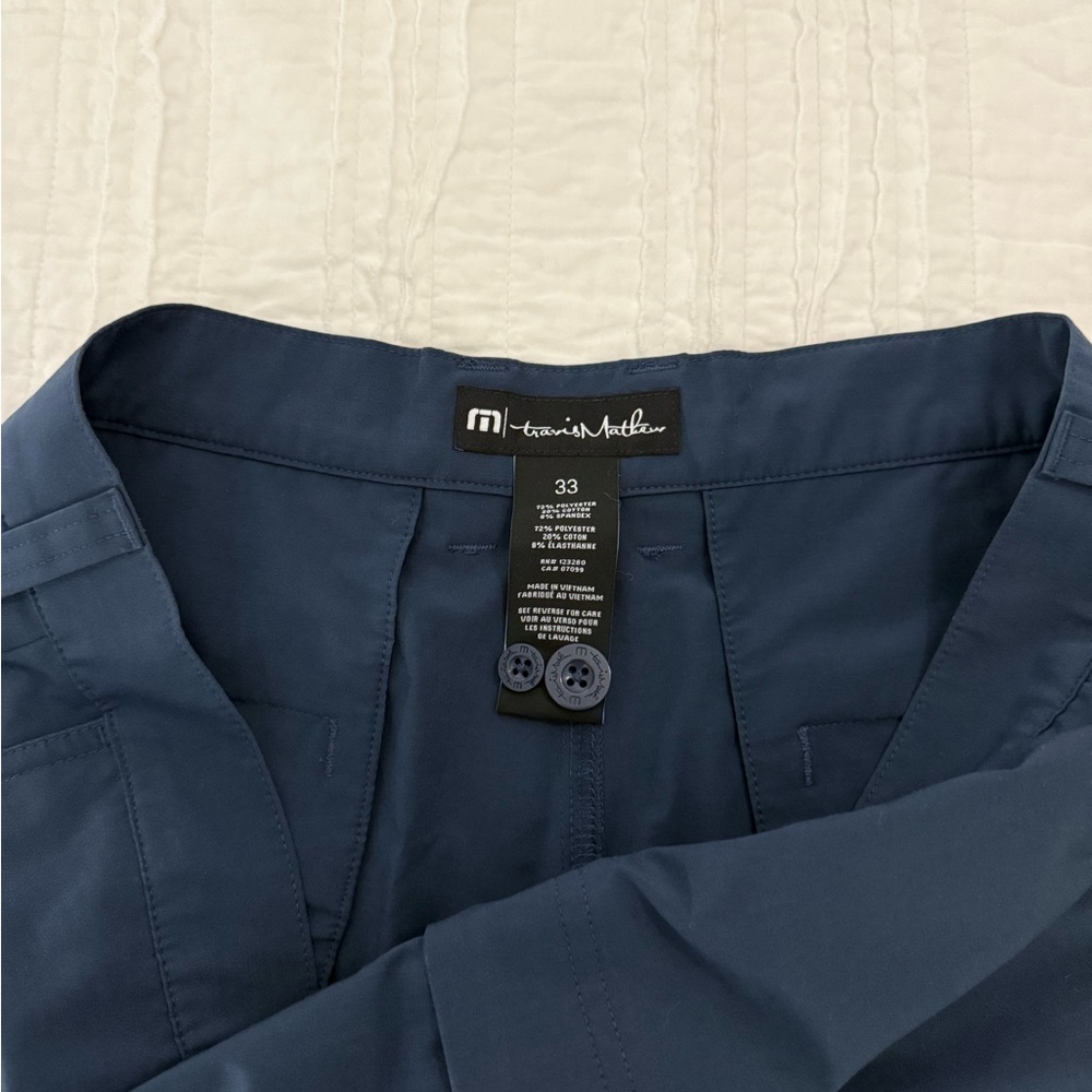Travis Mathew Men's Shorts - Picture 2 of 3